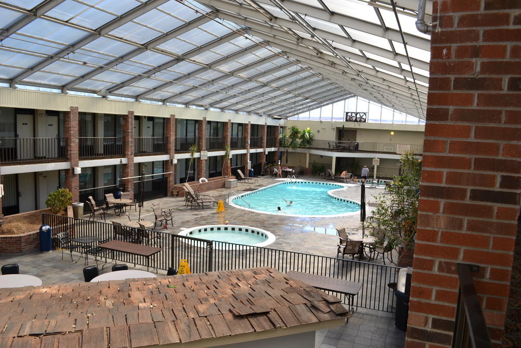 Jameson Inn & Suites Bowling Green Exterior photo